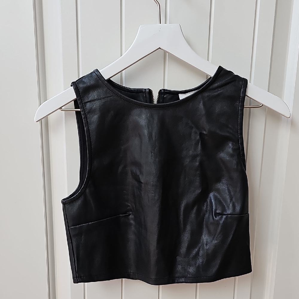 Elegant Black Leather Crop Top sz S